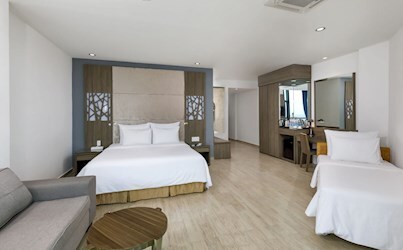 Deluxe Triple Room Sea View - No Balcon