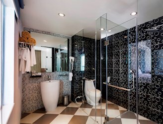 Deluxe Family Room Front Sea View