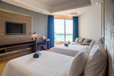 Deluxe Family Room Sea View