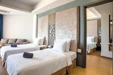 Deluxe Family Room Sea View