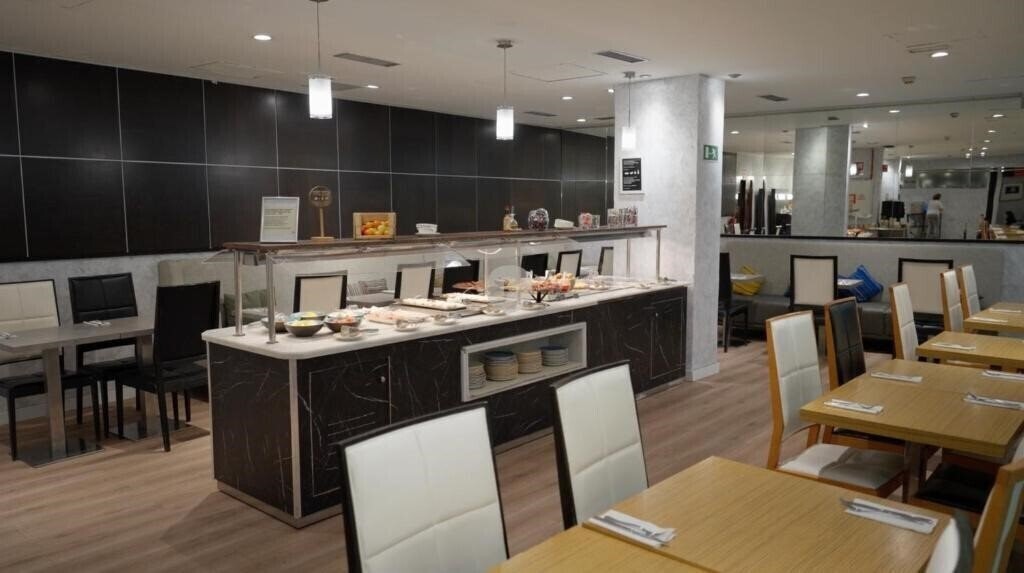 Imaginea Petit Palace Cliper Gran Via 3*